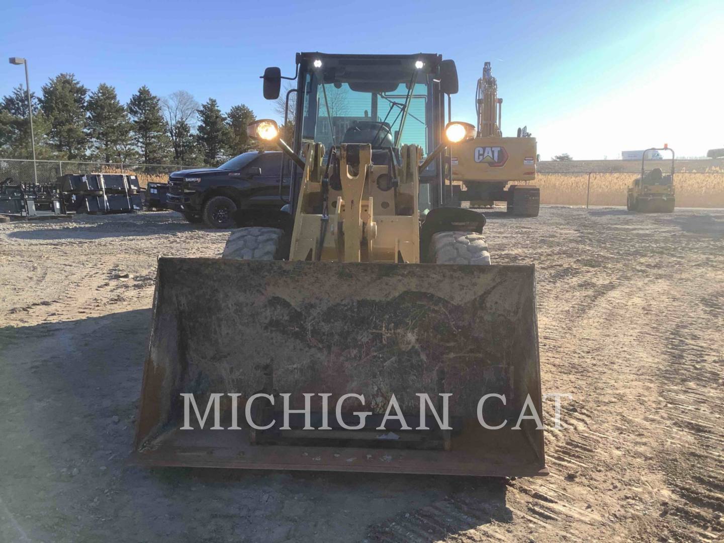 2021 Caterpillar 906M A Wheel Loader