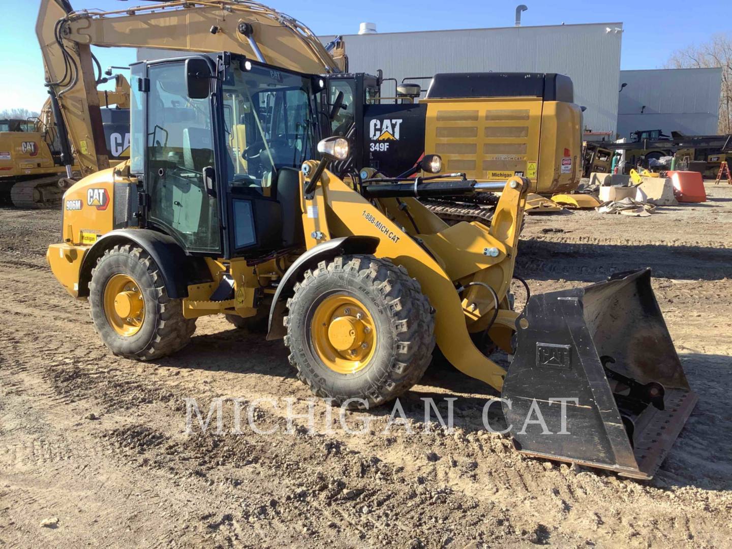 2021 Caterpillar 906M A Wheel Loader