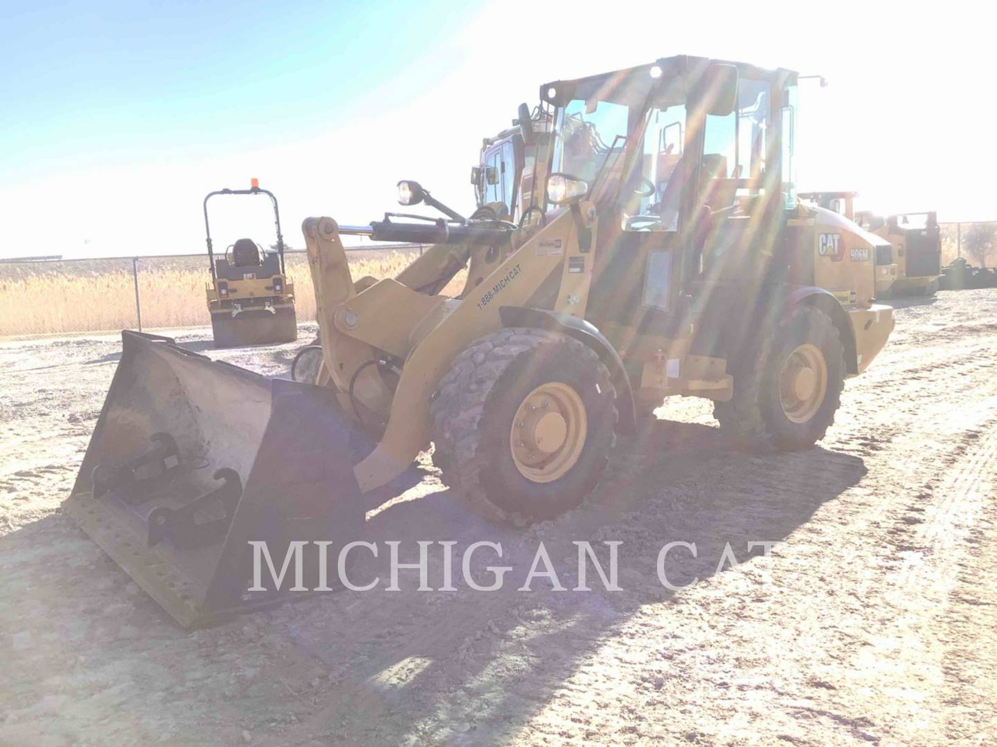 2021 Caterpillar 906M A Wheel Loader