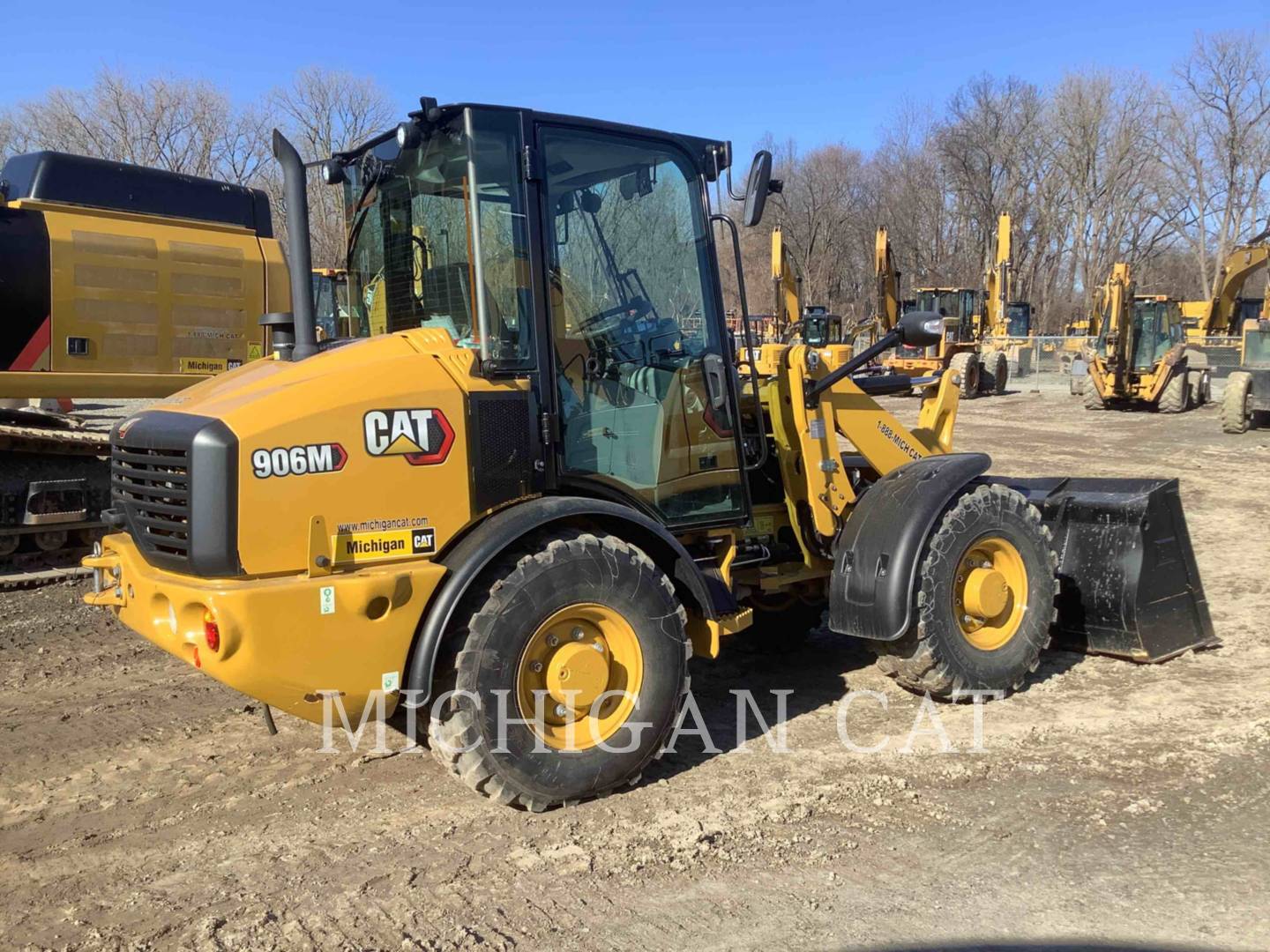 2021 Caterpillar 906M A Wheel Loader