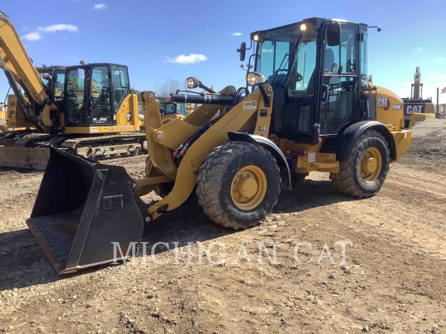 2021 Caterpillar 906M A Wheel Loader