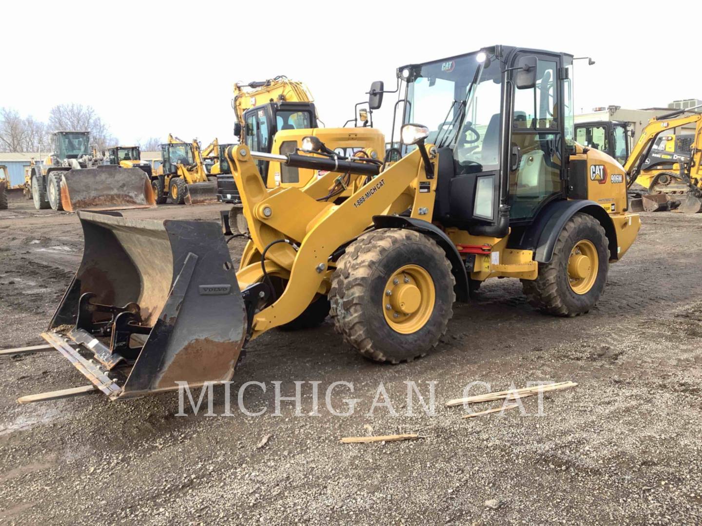 2021 Caterpillar 906M A Wheel Loader