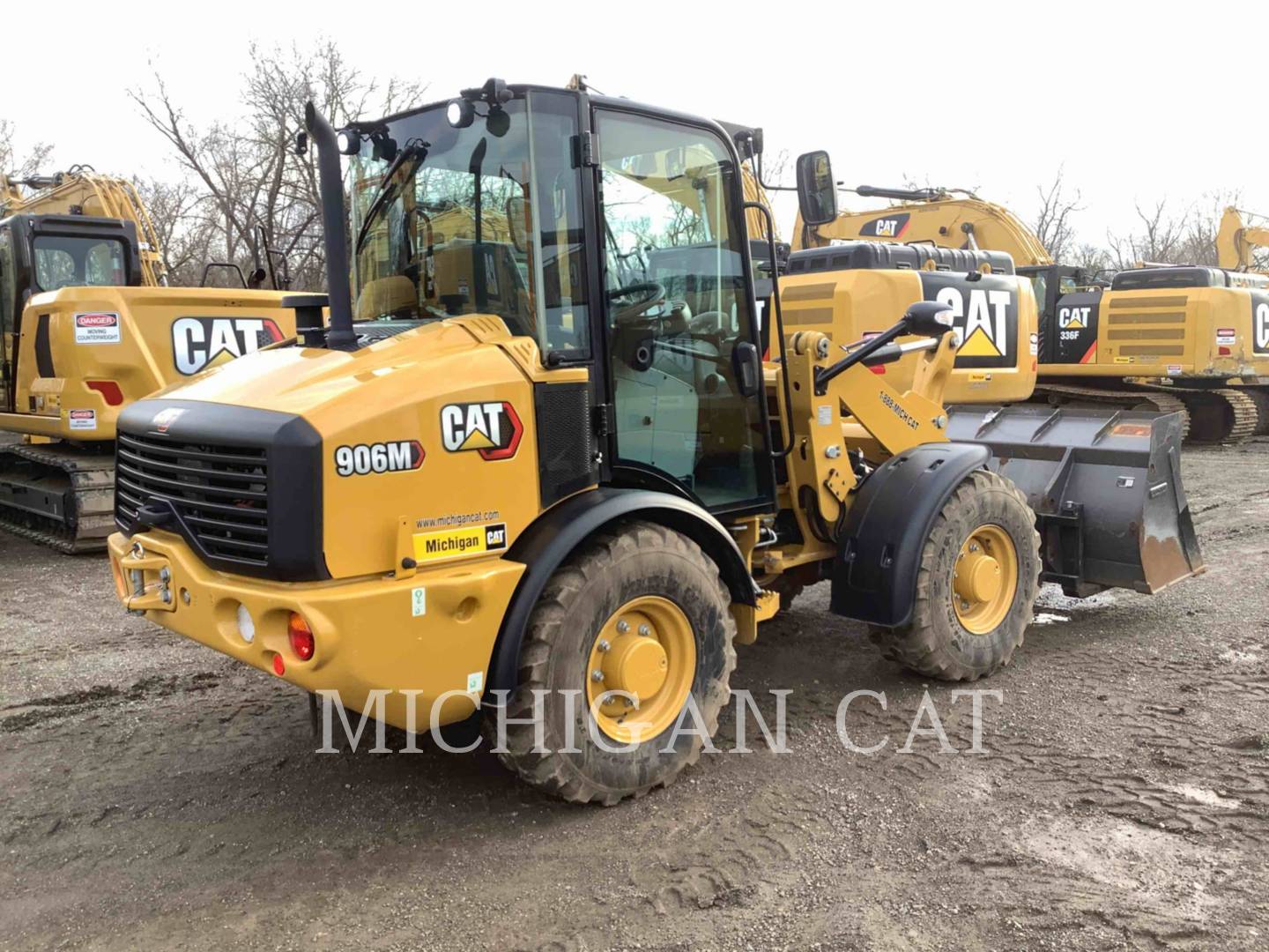 2021 Caterpillar 906M A Wheel Loader