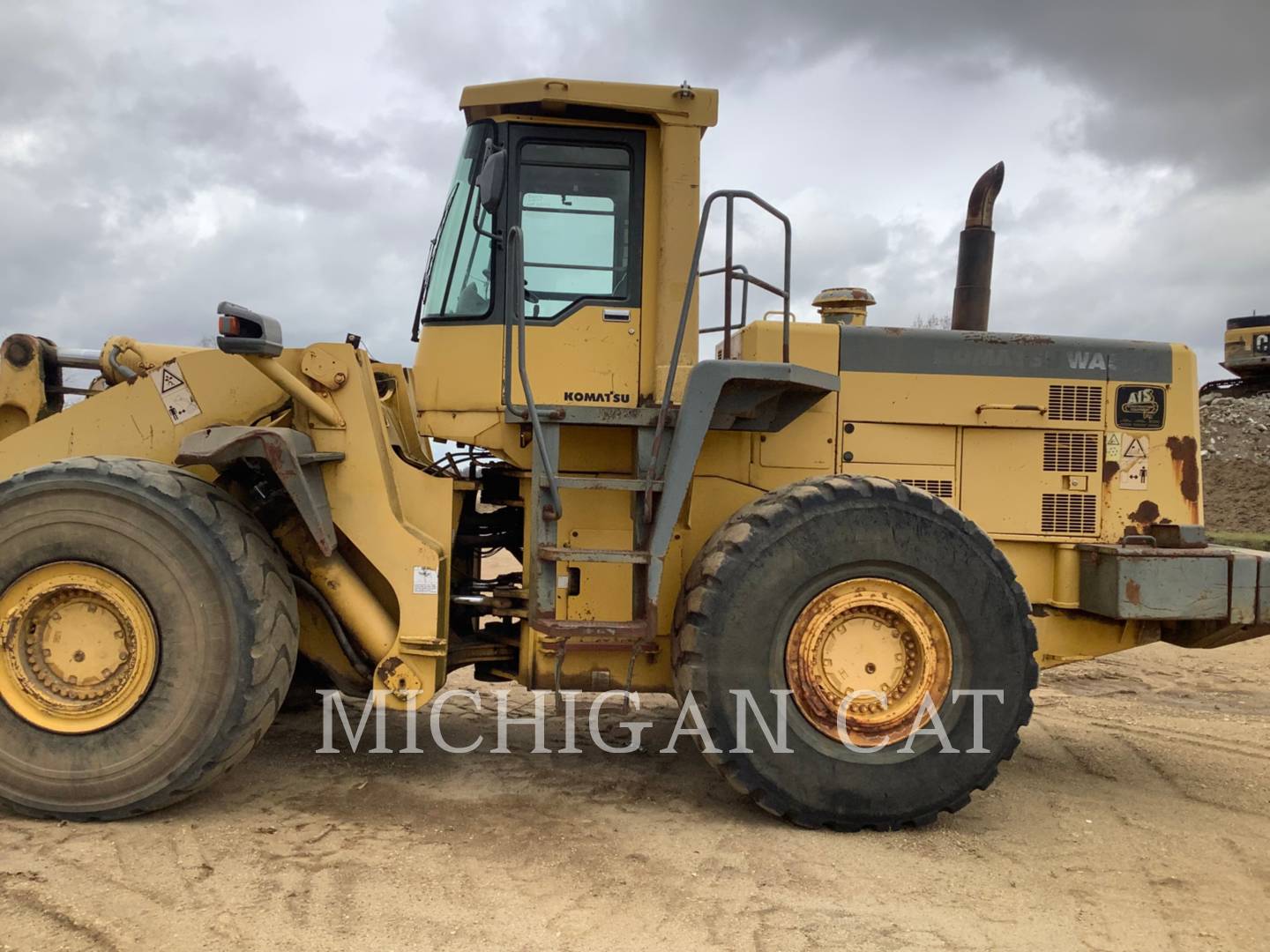 2000 Komatsu WA500-3L Wheel Loader