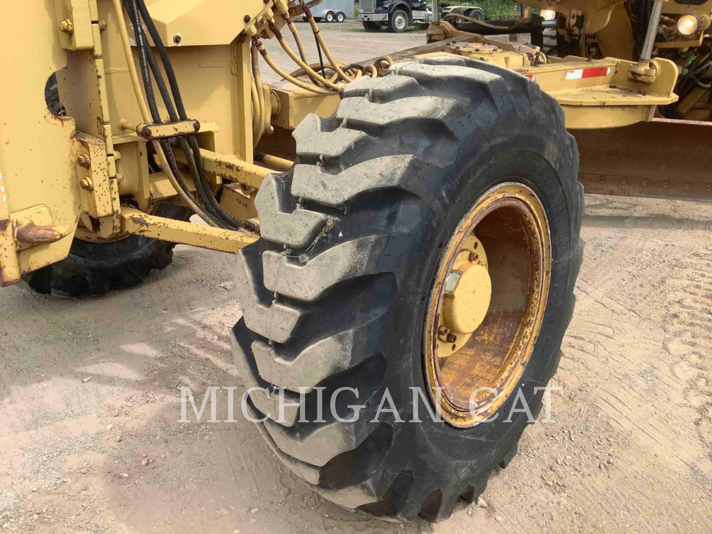 1990 Caterpillar 140G Grader - Road