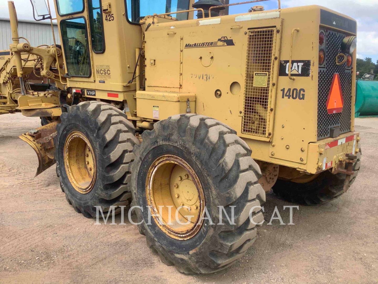 1990 Caterpillar 140G Grader - Road