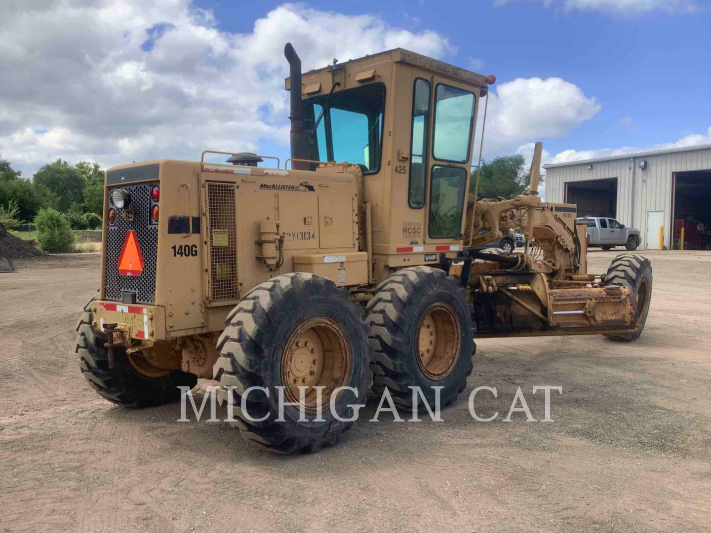 1990 Caterpillar 140G Grader - Road