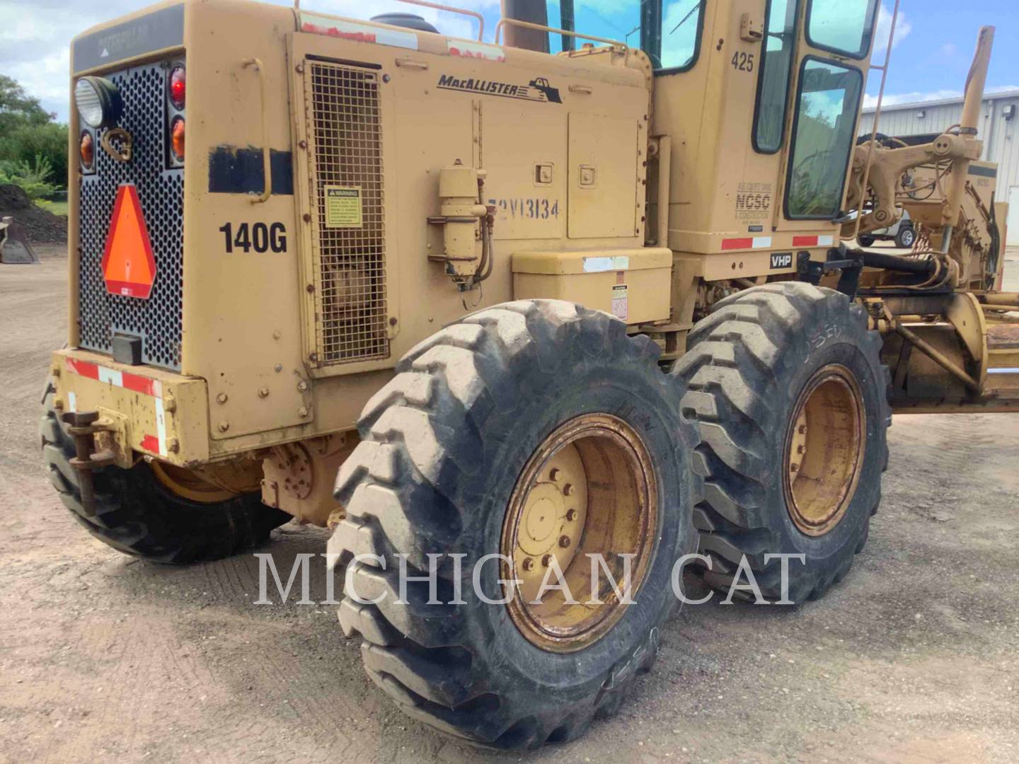 1990 Caterpillar 140G Grader - Road