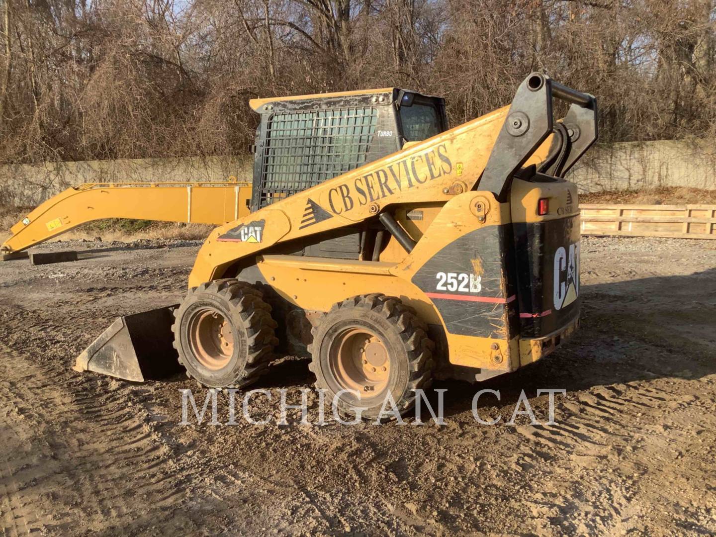 2005 Caterpillar 252B + Skid Steer Loader