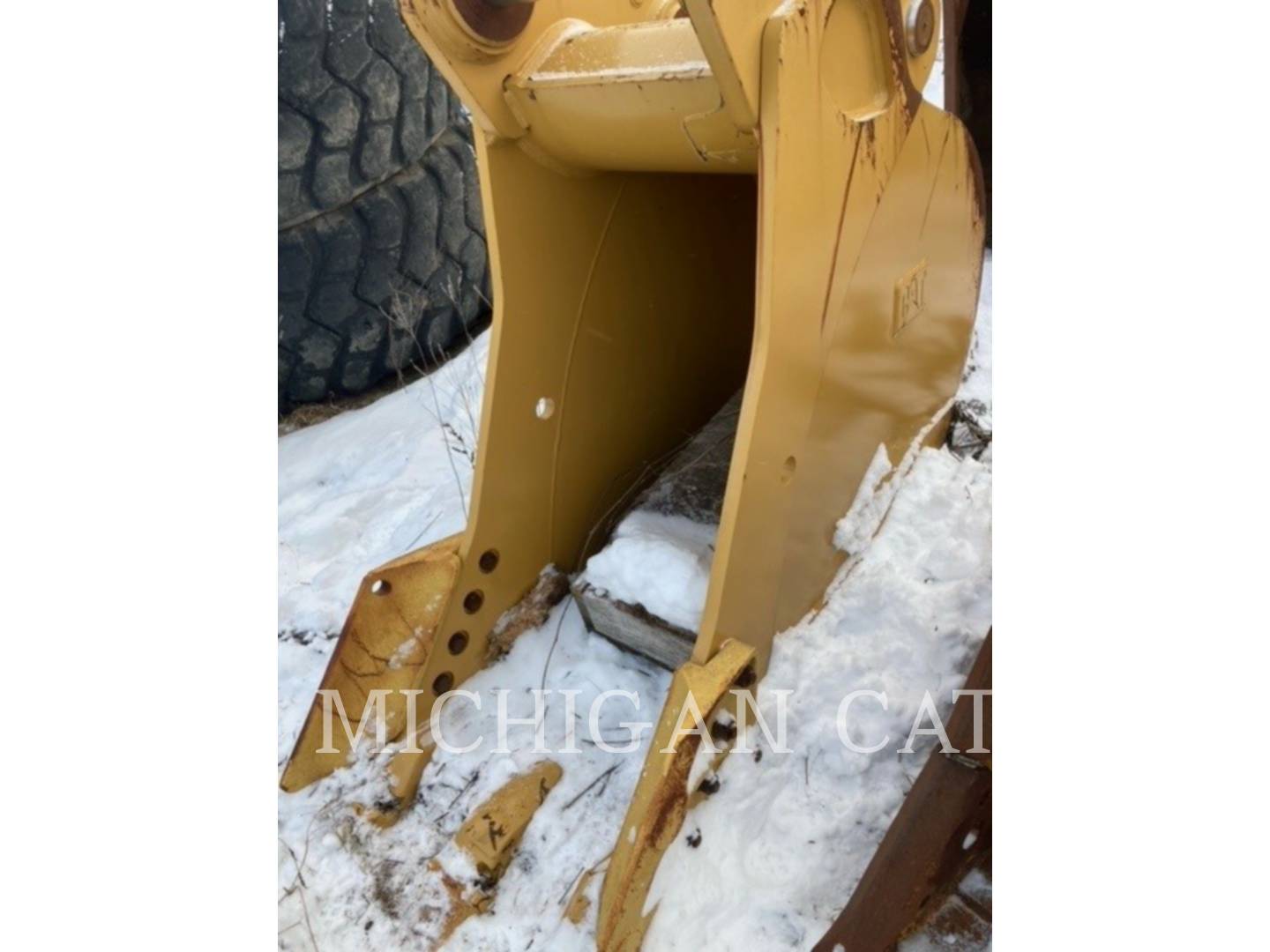 2015 Caterpillar TB 30" GDBKT Bucket