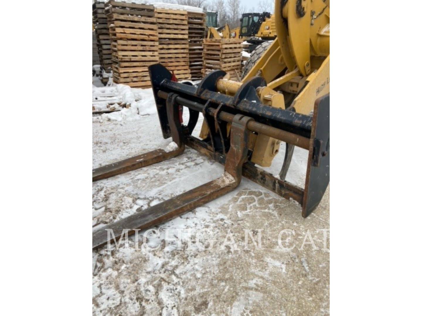 2014 Caterpillar MWLFQ 60" CONFRK Pallet Fork