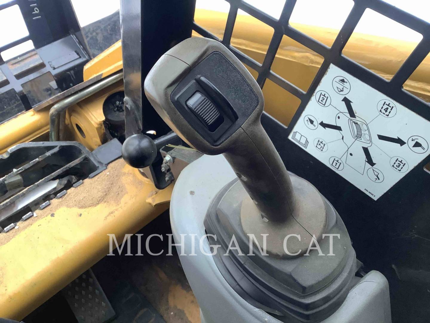 2015 Caterpillar 247B3 Compact Track Loader