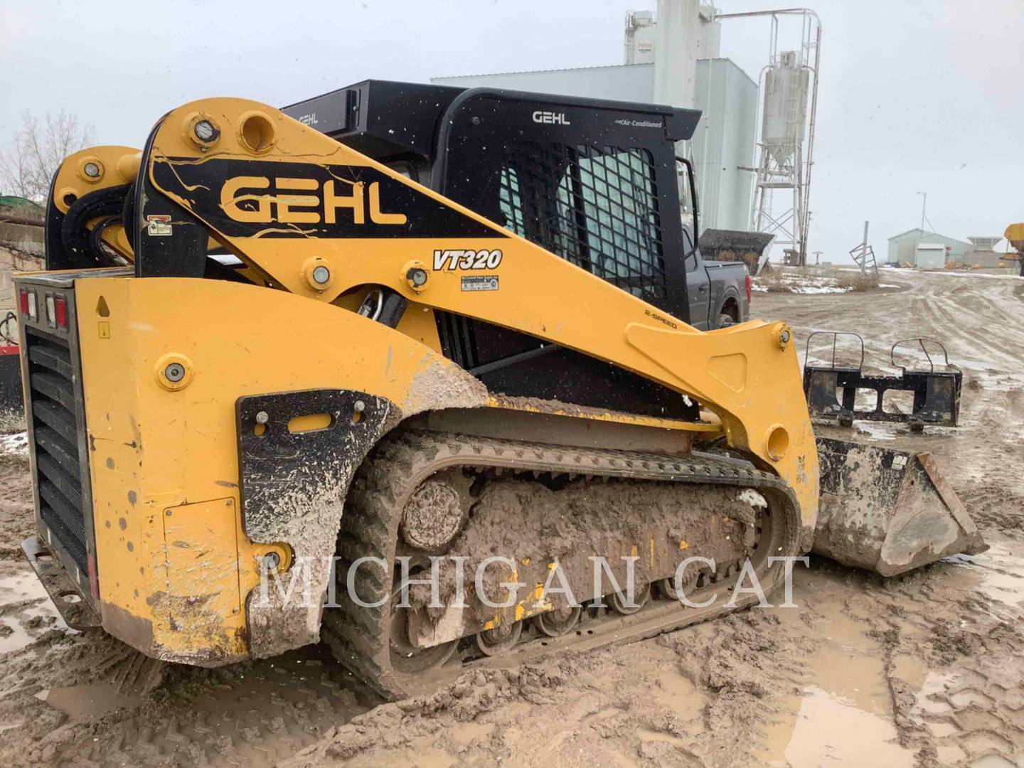 2021 Gehl VT320 Compact Track Loader