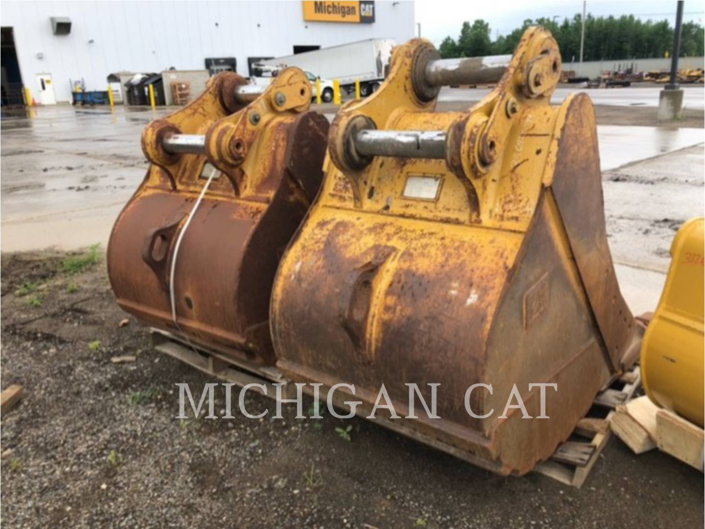 2015 Caterpillar DB 42" SDBKT Bucket