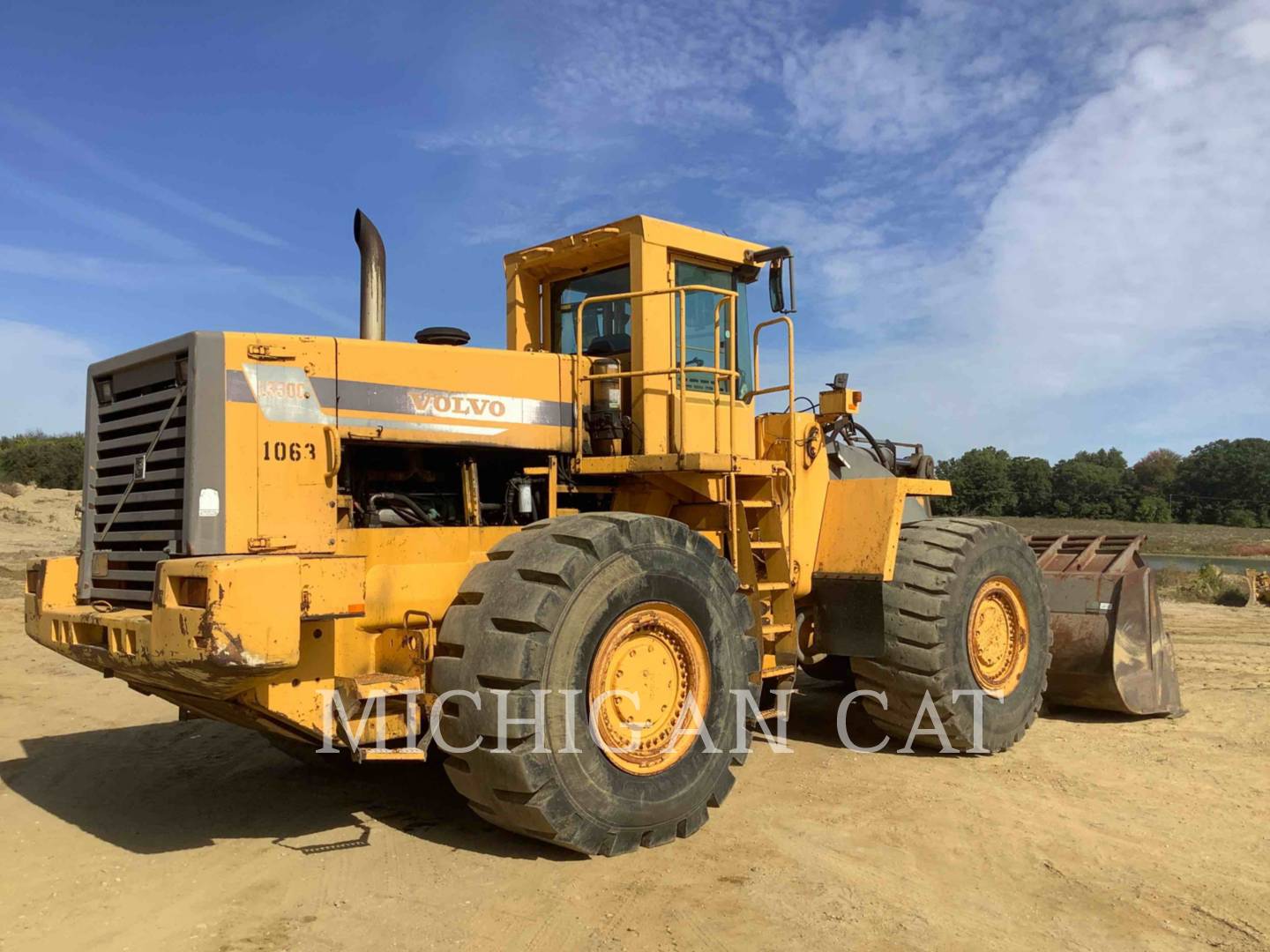 1997 Volvo L330C Wheel Loader