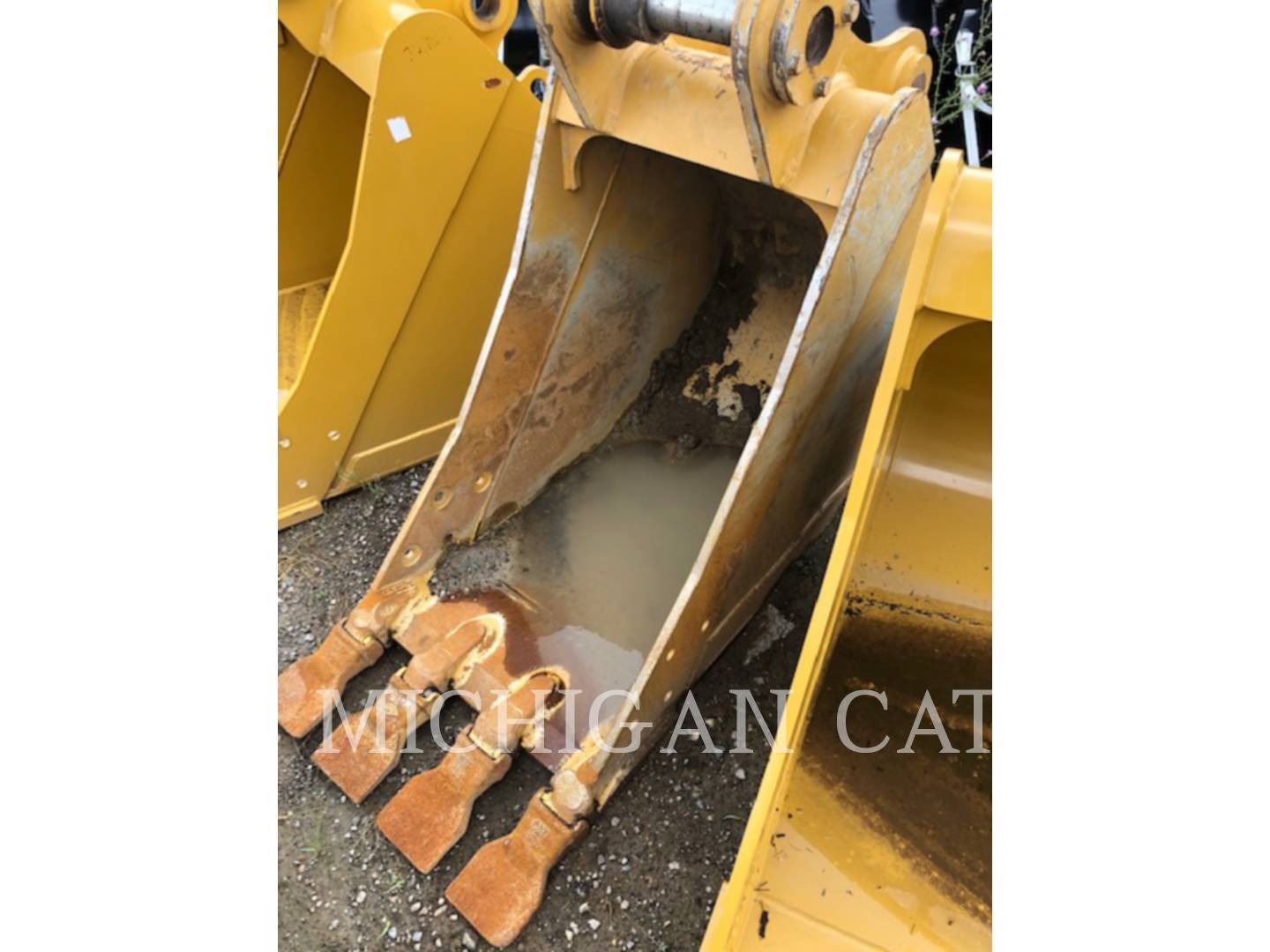 2016 Caterpillar 316 30" GDCBKT Bucket