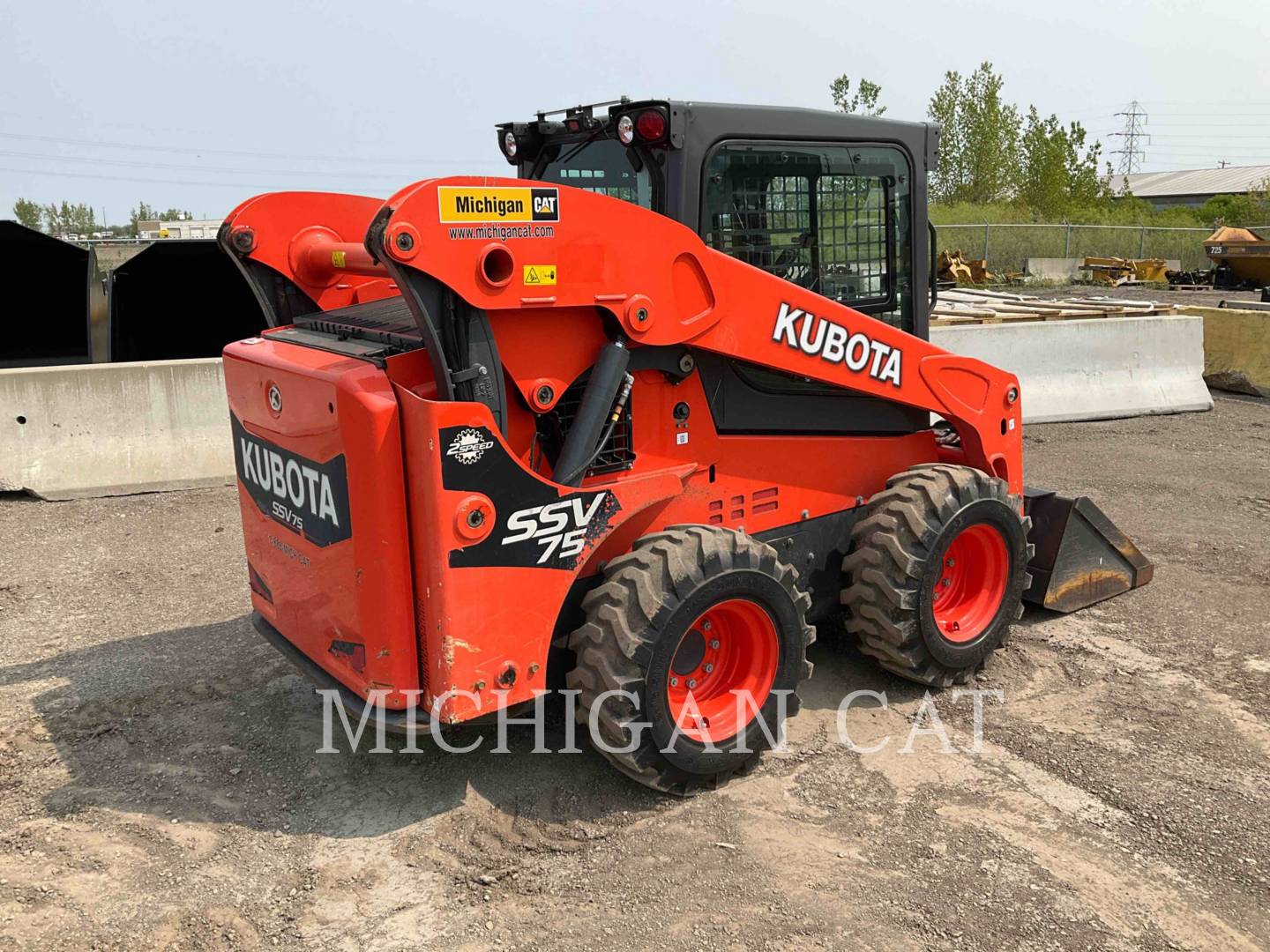 2016 Kubota SSV75 Skid Steer Loader