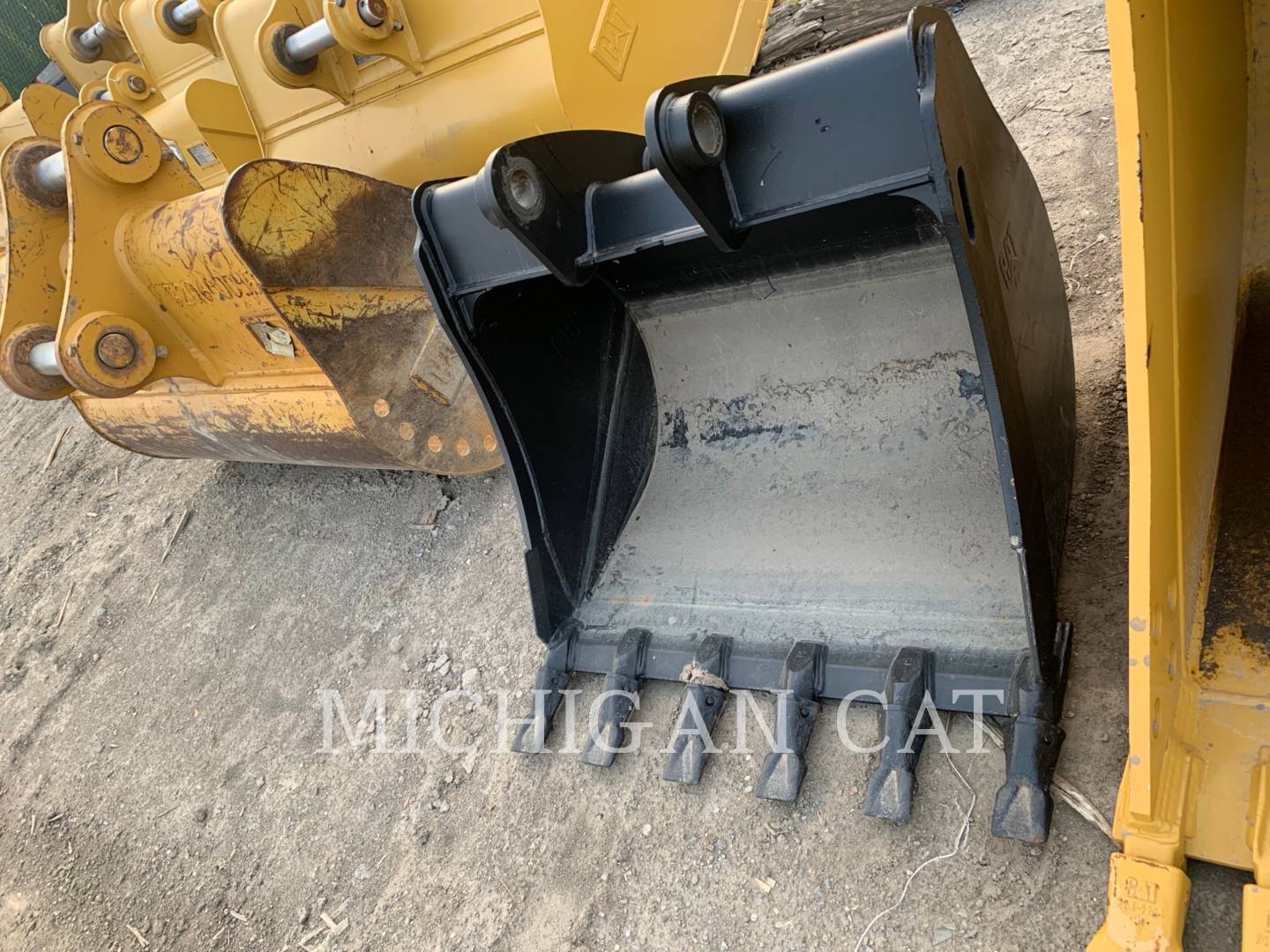 2022 Caterpillar BHL 36" HDBKT Bucket