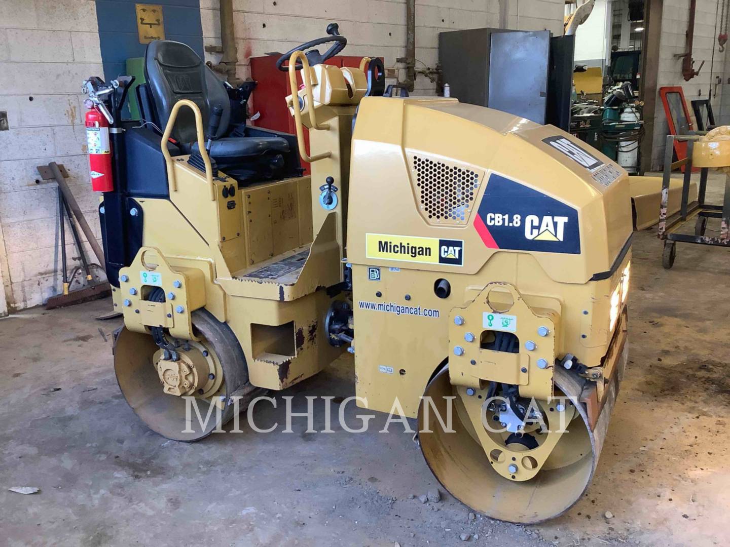 2018 Caterpillar CB1.8 Vibratory Single