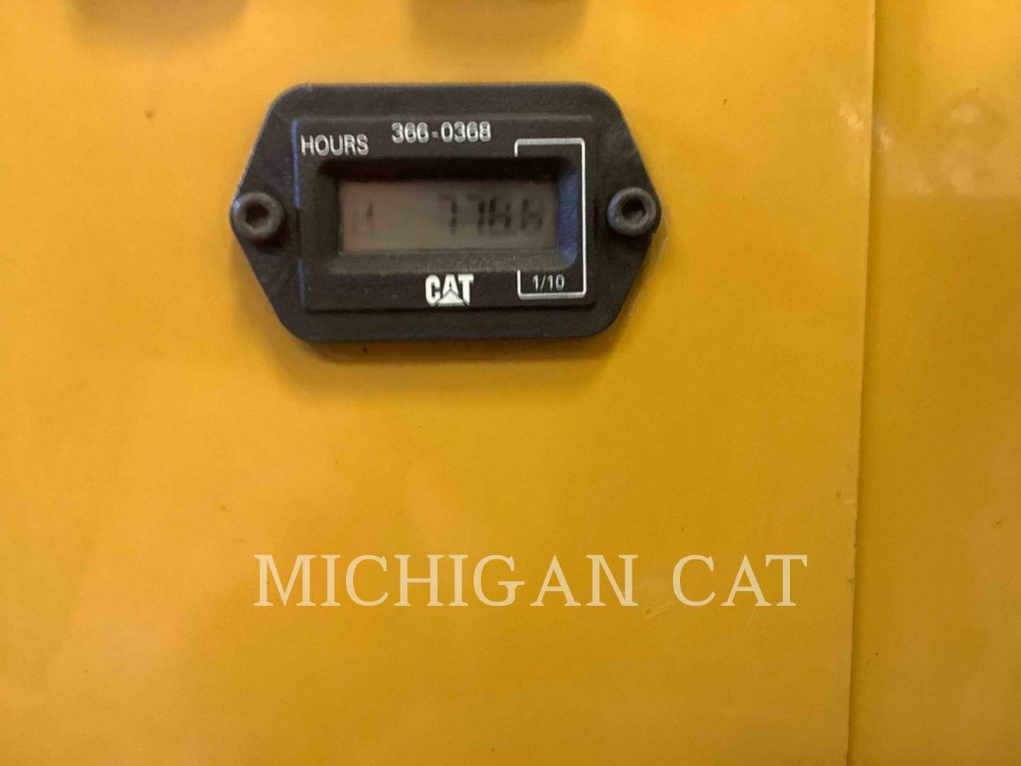 2018 Caterpillar CB1.8 Vibratory Single