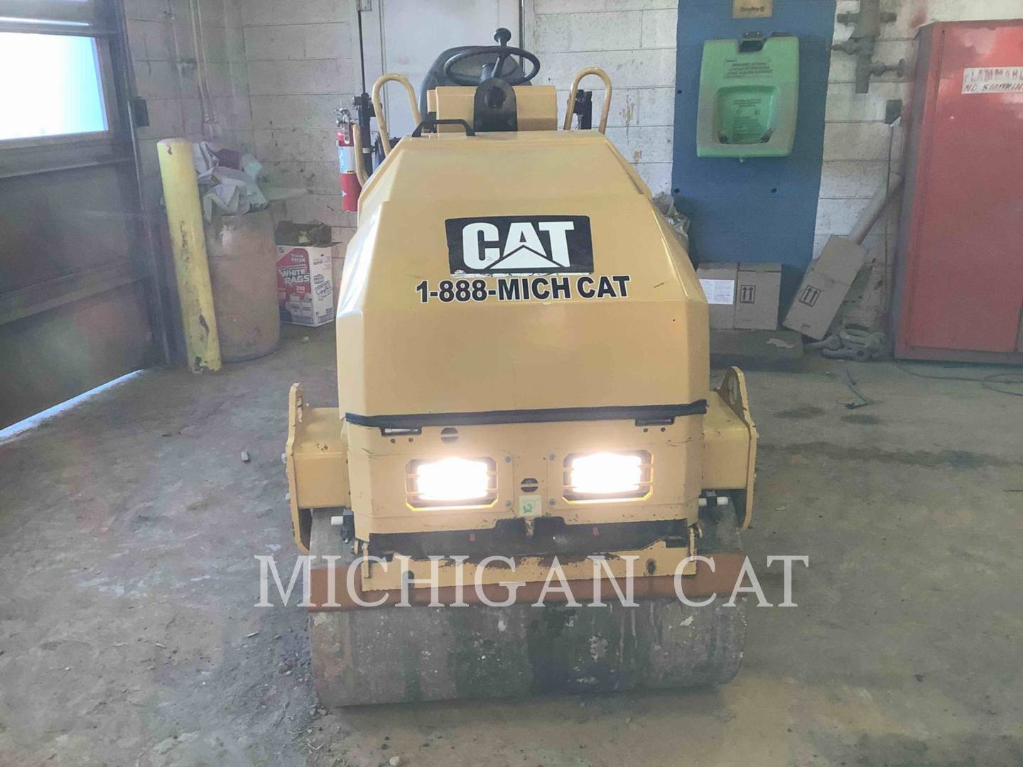 2018 Caterpillar CB1.8 Vibratory Single