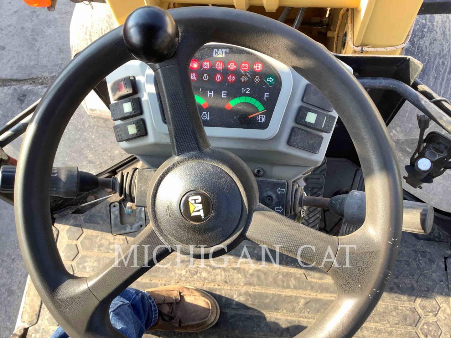 2015 Caterpillar 903C Q Wheel Loader