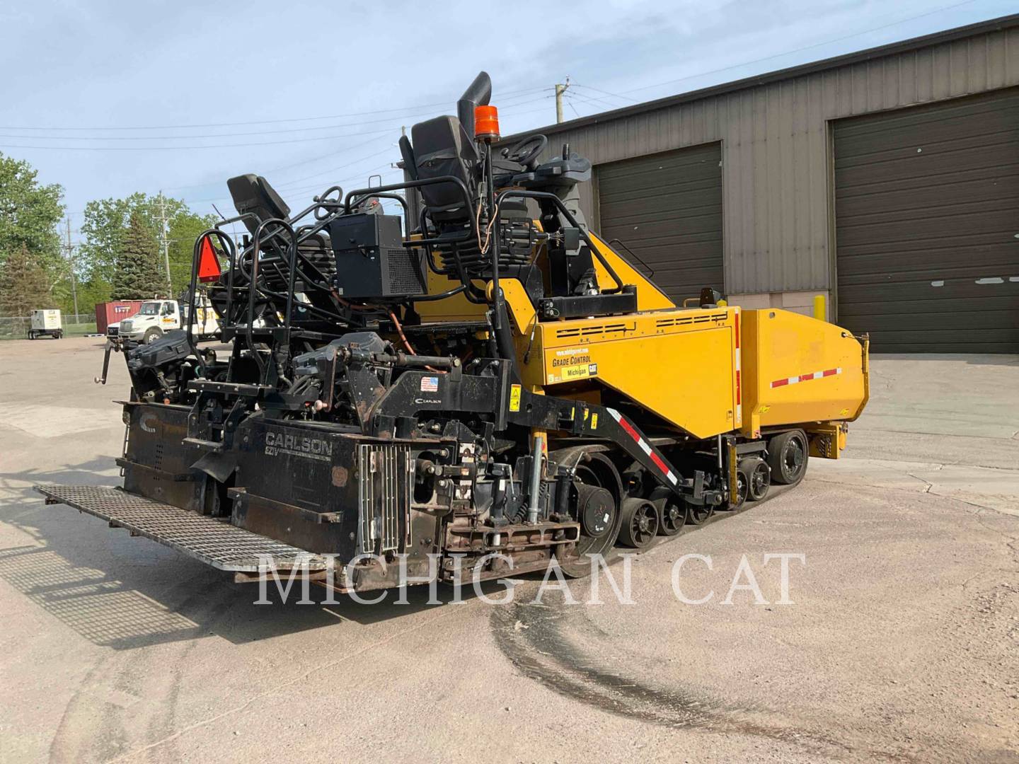 2017 Caterpillar AP1055F Paver