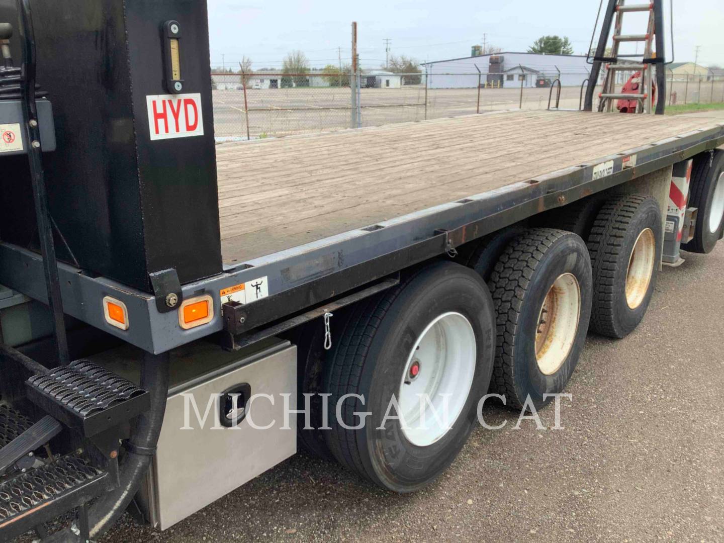 2014 Caterpillar CT660 Truck