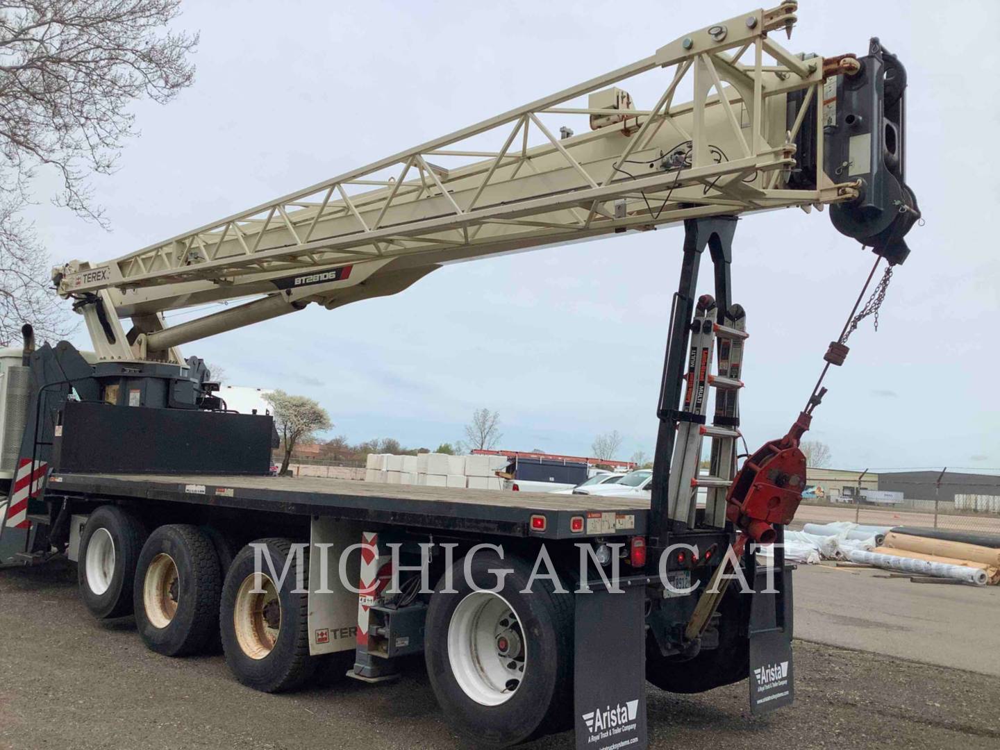 2014 Caterpillar CT660 Truck