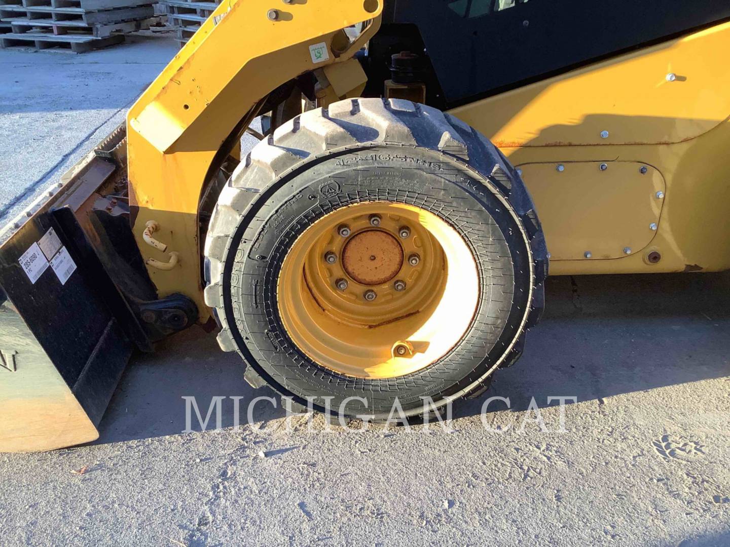 2017 Caterpillar 272D A2HQ Skid Steer Loader