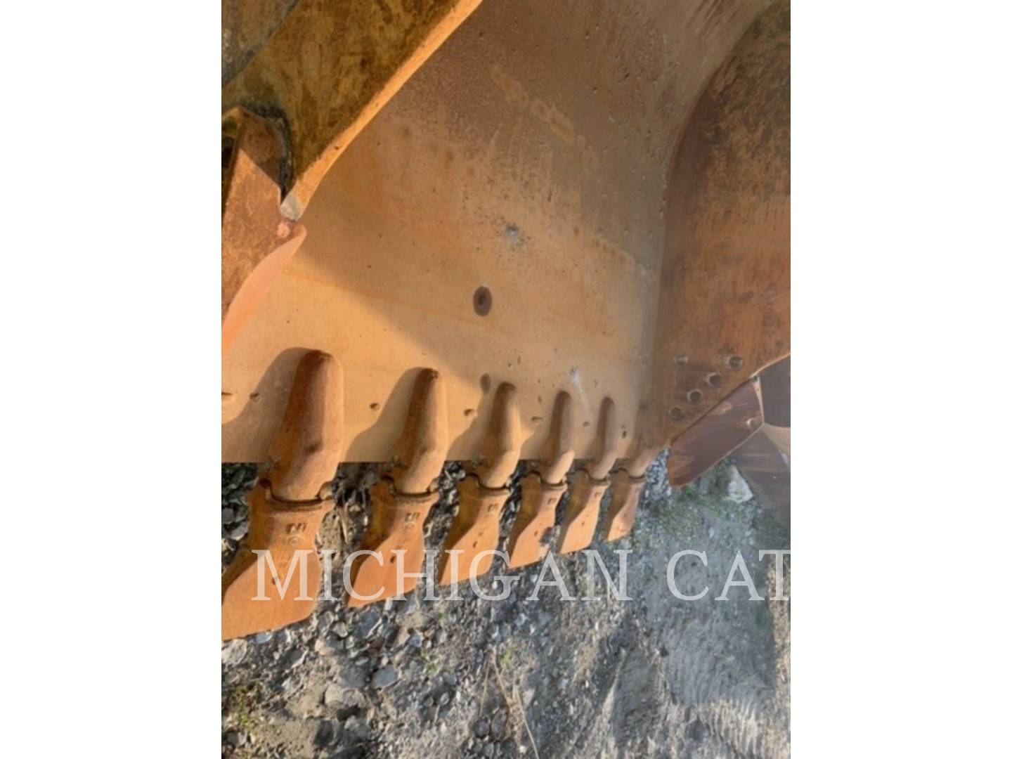 Caterpillar TB 80" GDBKT Bucket