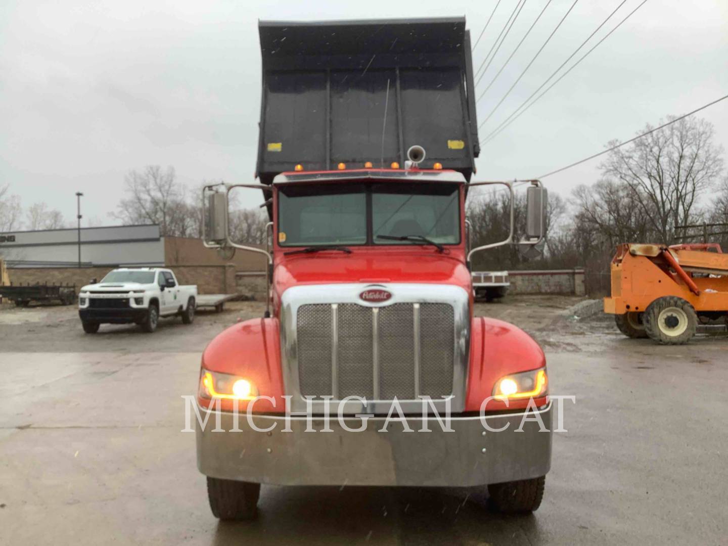 2006 Peterbilt DUMP TRUCK Truck