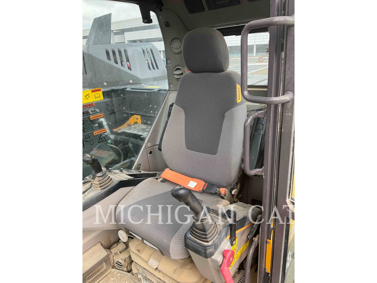 2018 Volvo ECR235DL Excavator