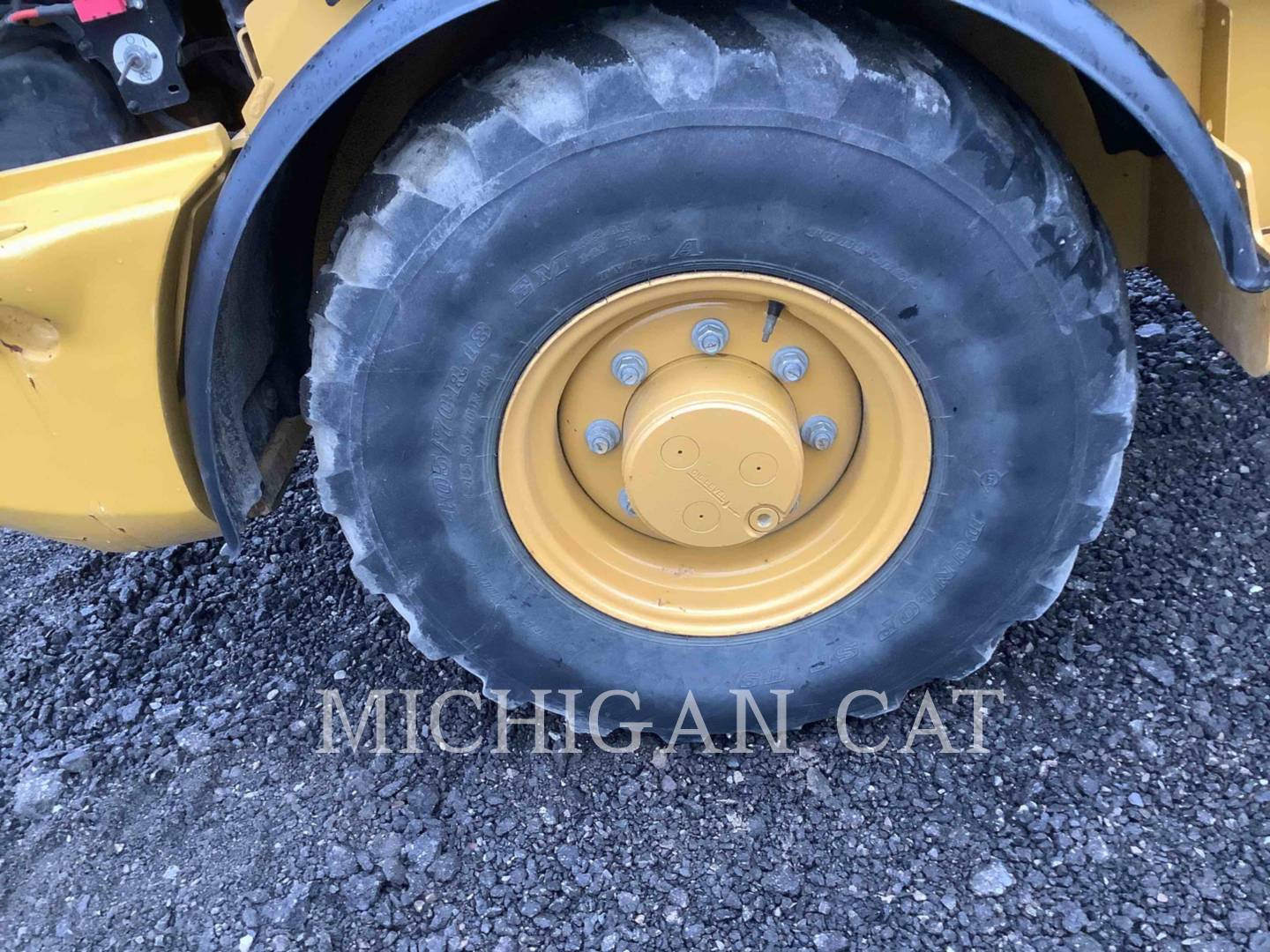 2017 Caterpillar 906M Wheel Loader