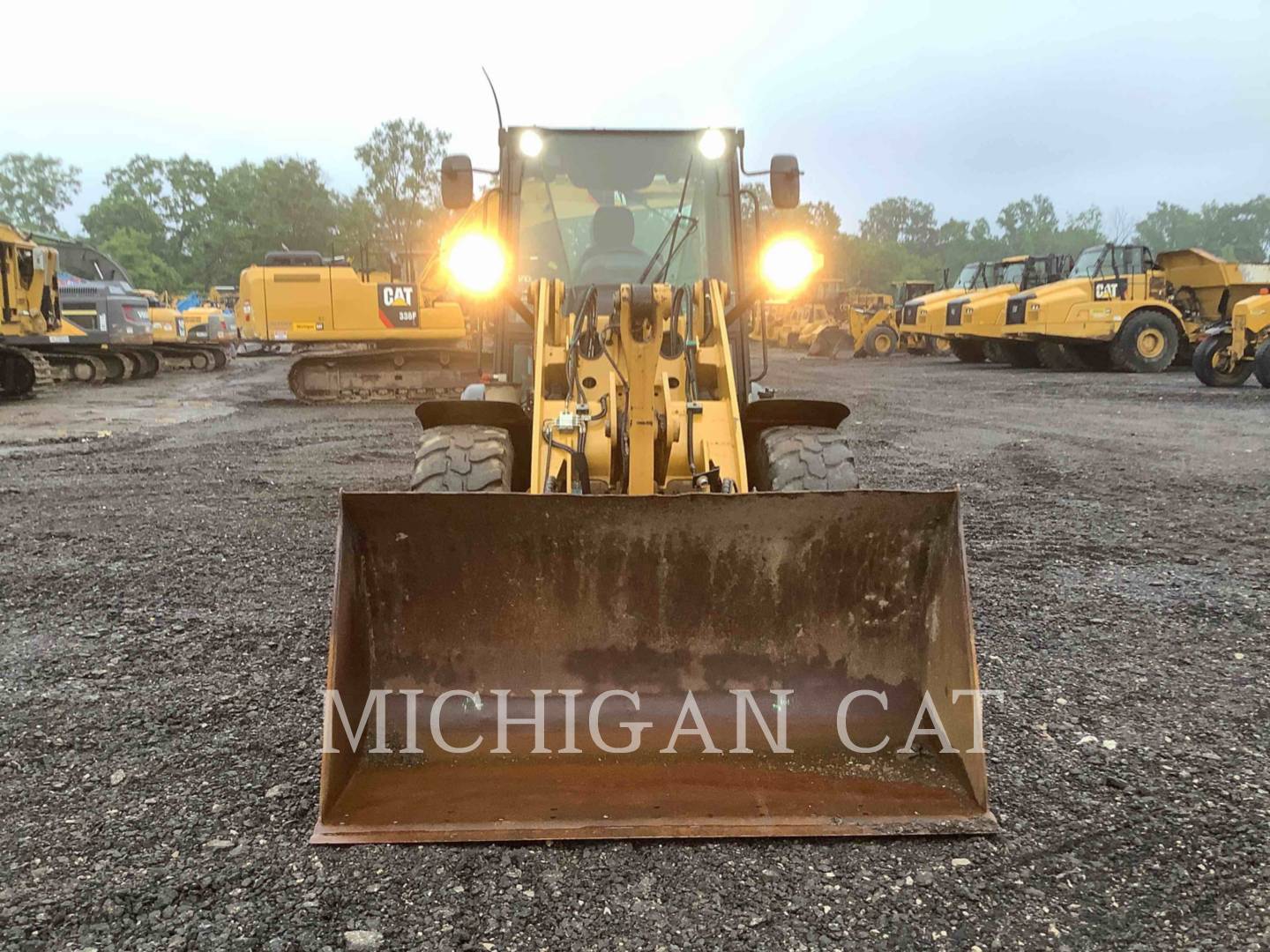 2017 Caterpillar 906M Wheel Loader