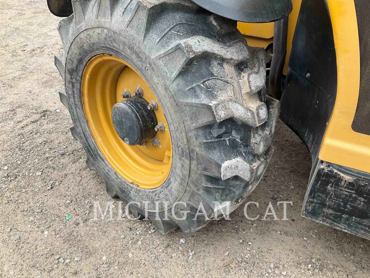 2013 Caterpillar TH407C TeleHandler