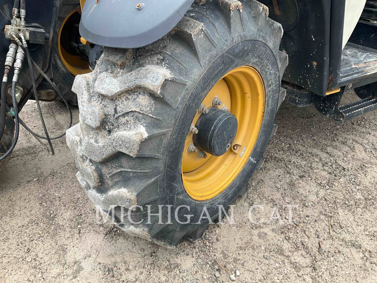 2013 Caterpillar TH407C TeleHandler