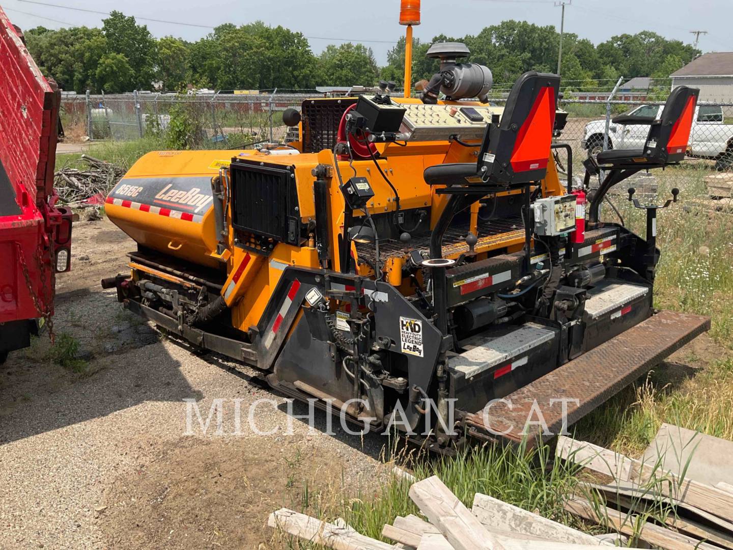 2014 LeeBoy 8515C Paver