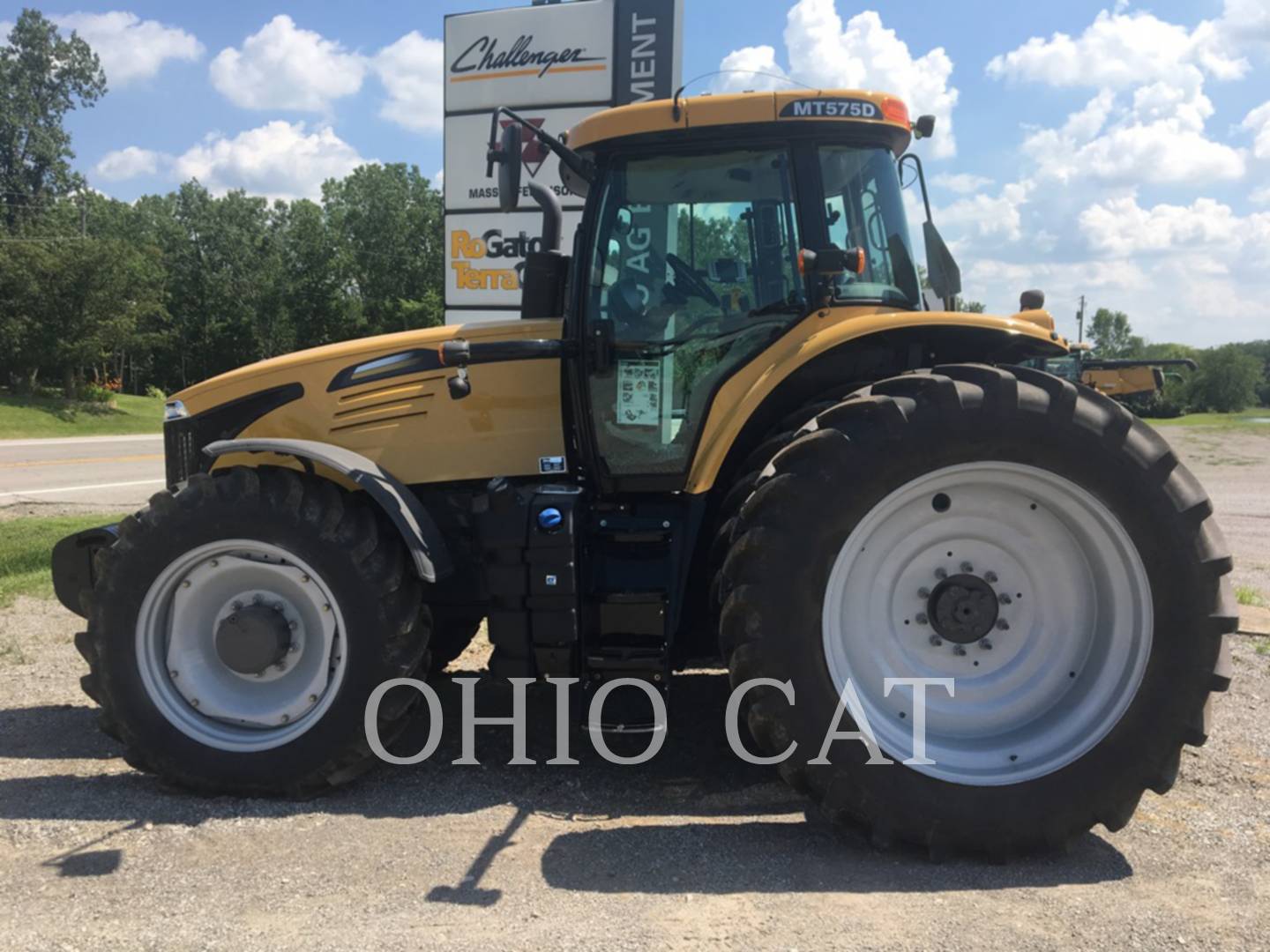 2013 Challenger MT575D Tractor