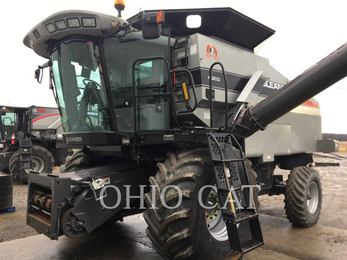 2008 AGCO Gleaner R75 Combine