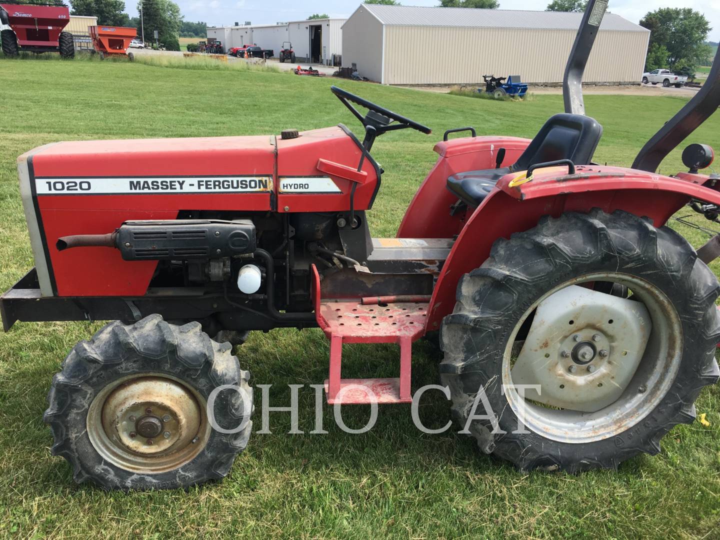 2000 Massey Ferguson MF1020 Tractor