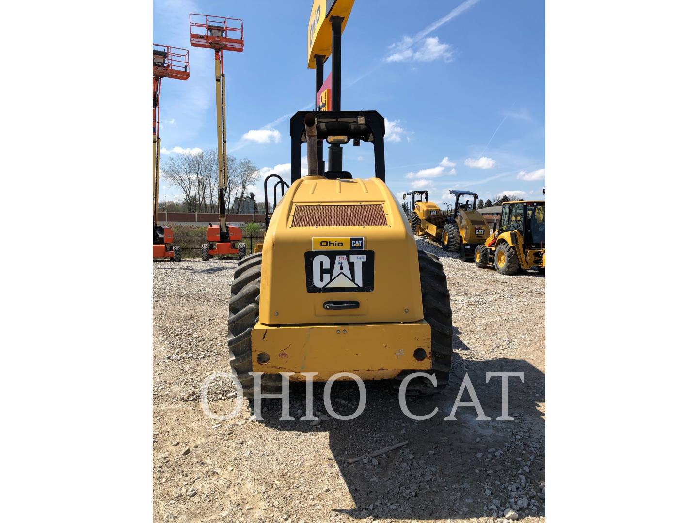 2012 Caterpillar CP56 Roller