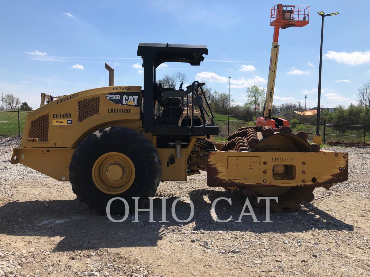 2012 Caterpillar CP56 Roller