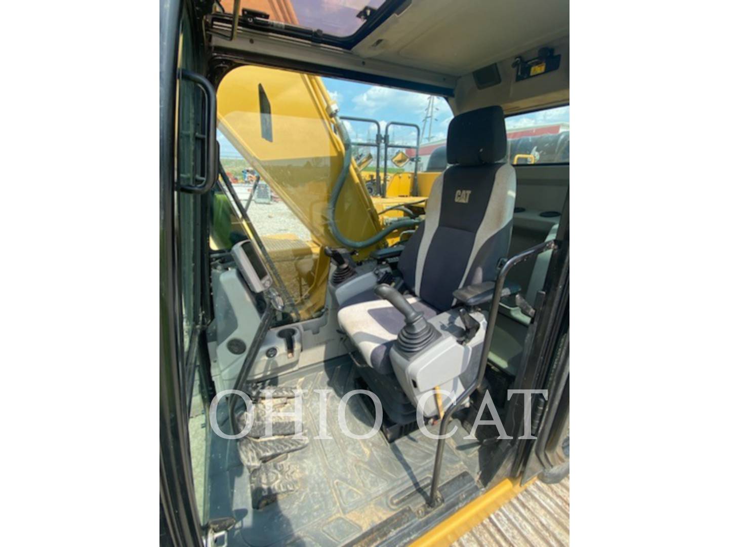 2015 Caterpillar 326FL Excavator