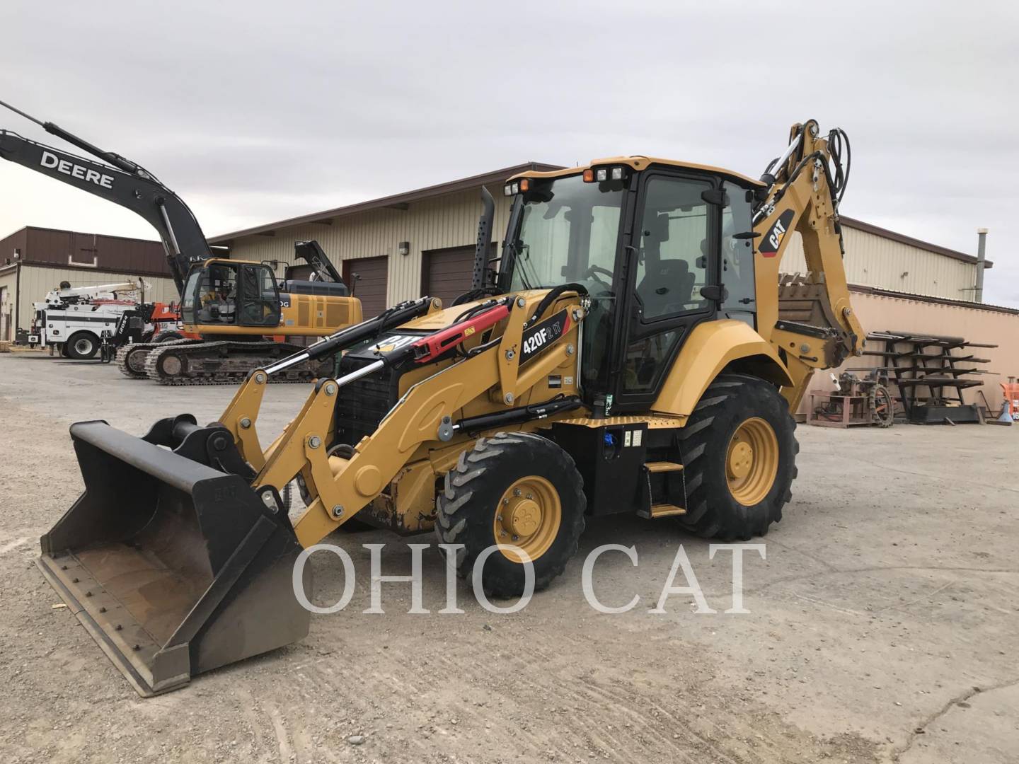 2019 Caterpillar 420 FIT Tractor Loader Backhoe