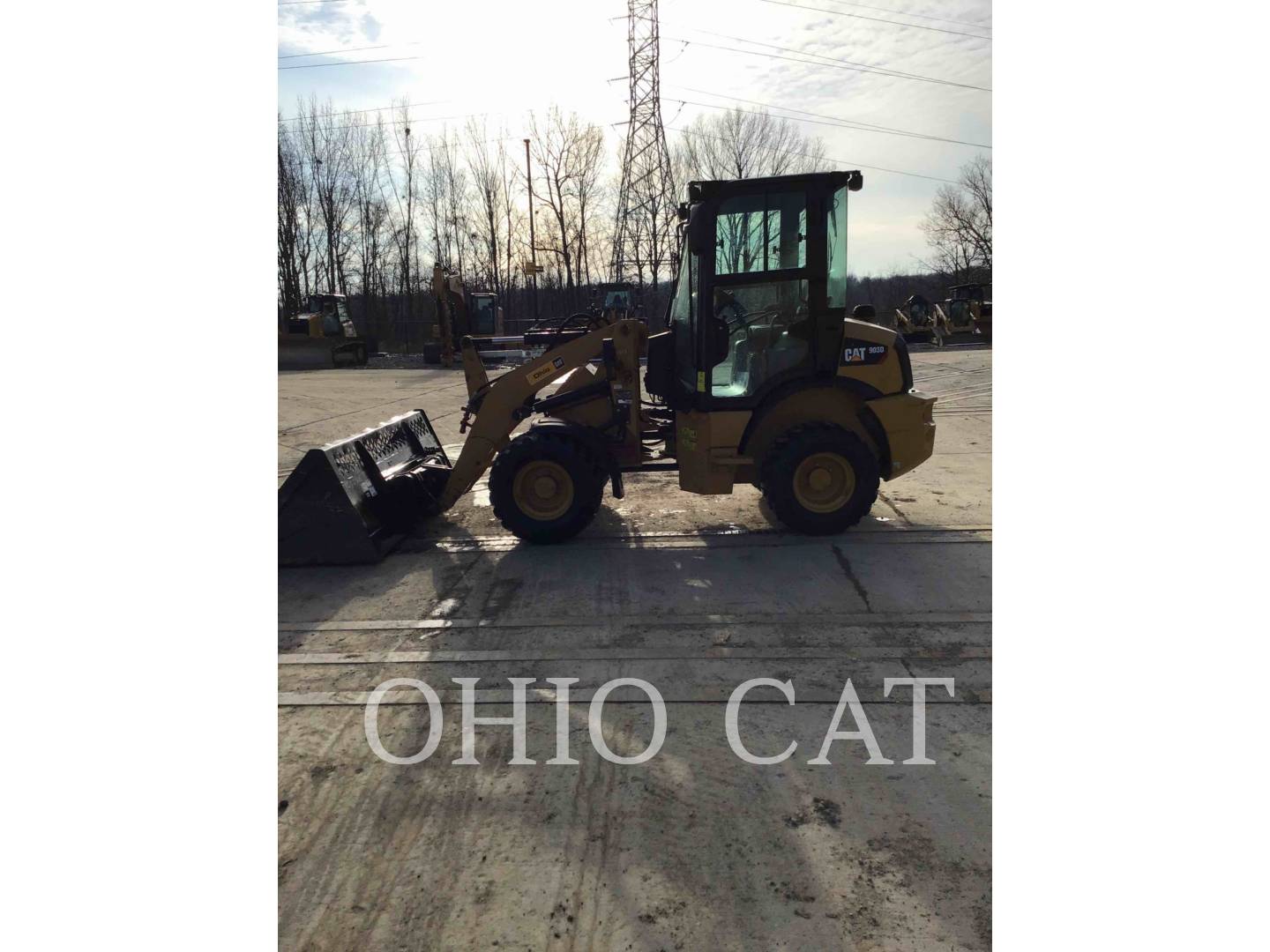 2018 Caterpillar 903D Wheel Loader