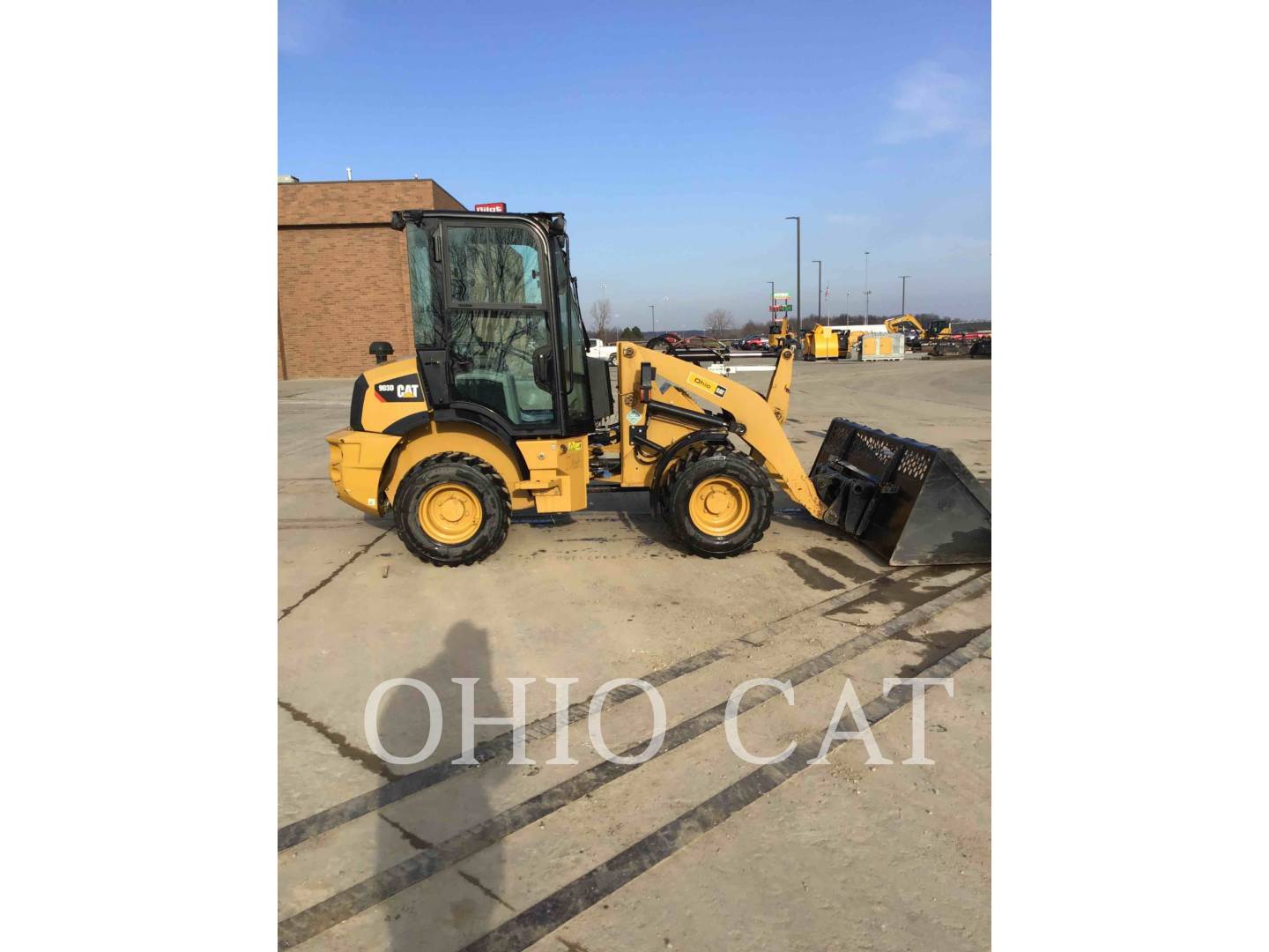 2018 Caterpillar 903D Wheel Loader