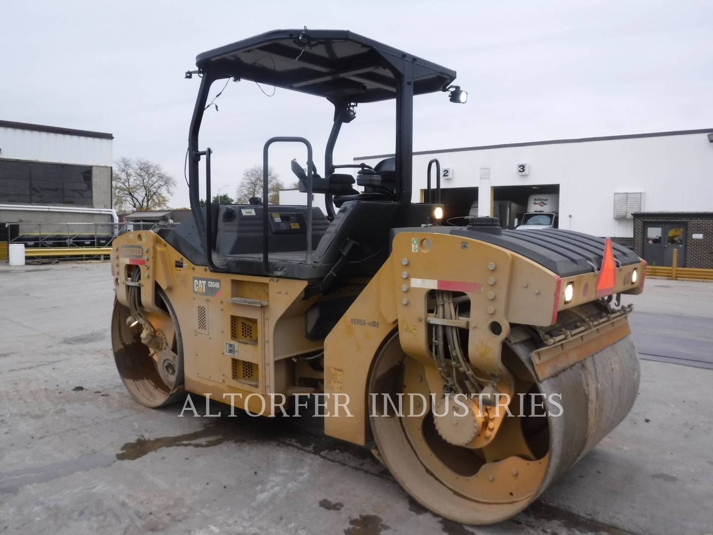 2014 Caterpillar CB54B Vibratory Double