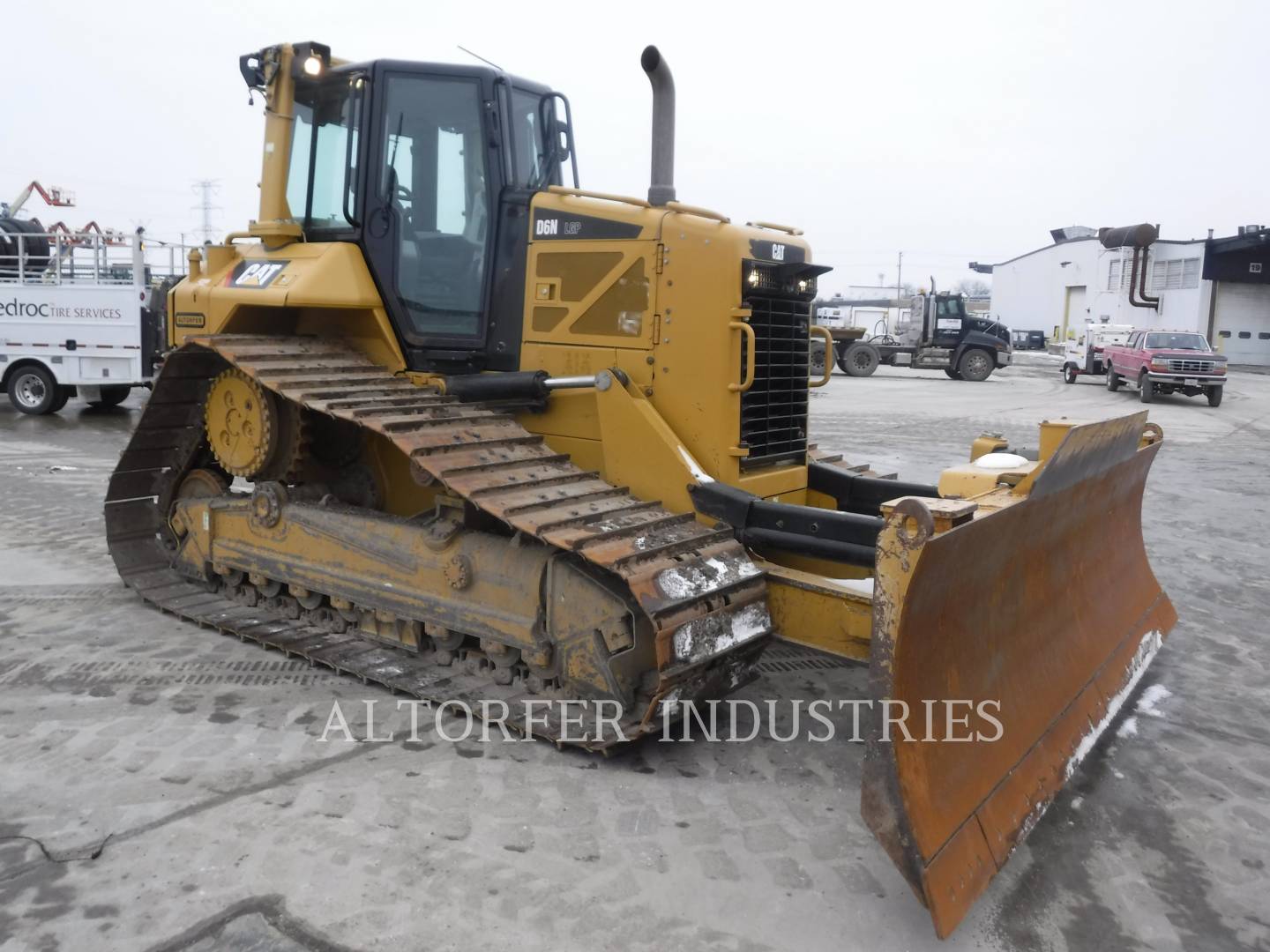 2015 Caterpillar D6N LGP Dozer