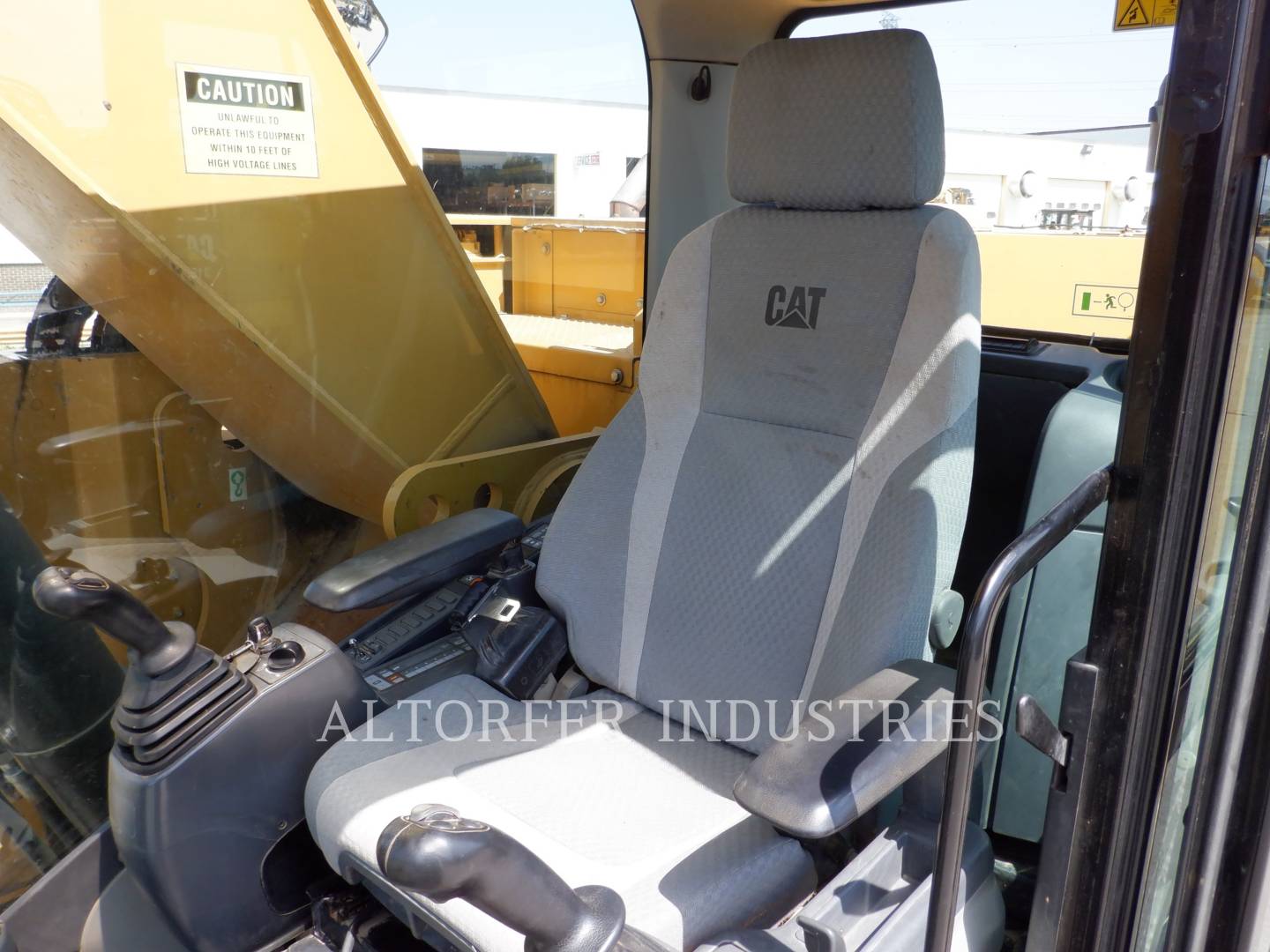 2013 Caterpillar 328DL CR Excavator